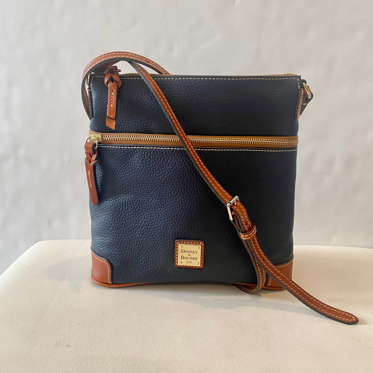 Dooney & Bourke Pebble Grain Crossbody 25