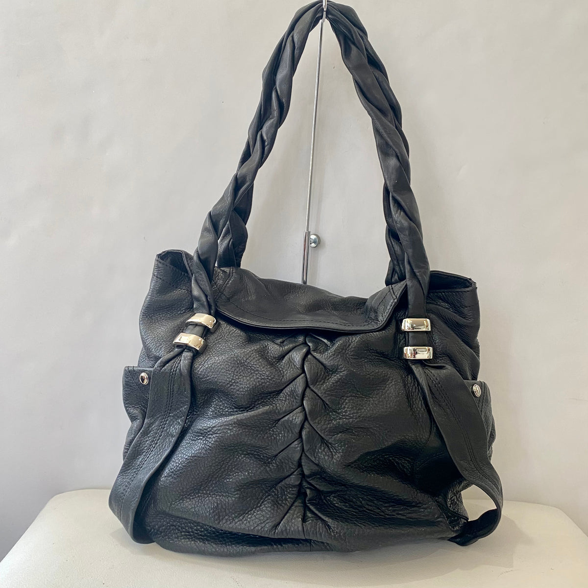 B. MAKOWSKY Leather Shoulder Bag Black Style Exchange Boutique PGH