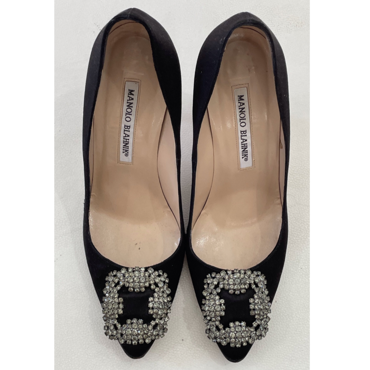MANOLO BLAHNIK Hangisi 105 mm Black Satin Jewel Buckle Pumps Size MANOLO BLAHNIK Hangisi 105 mm Black Satin Jewel Buckle Pumps Size