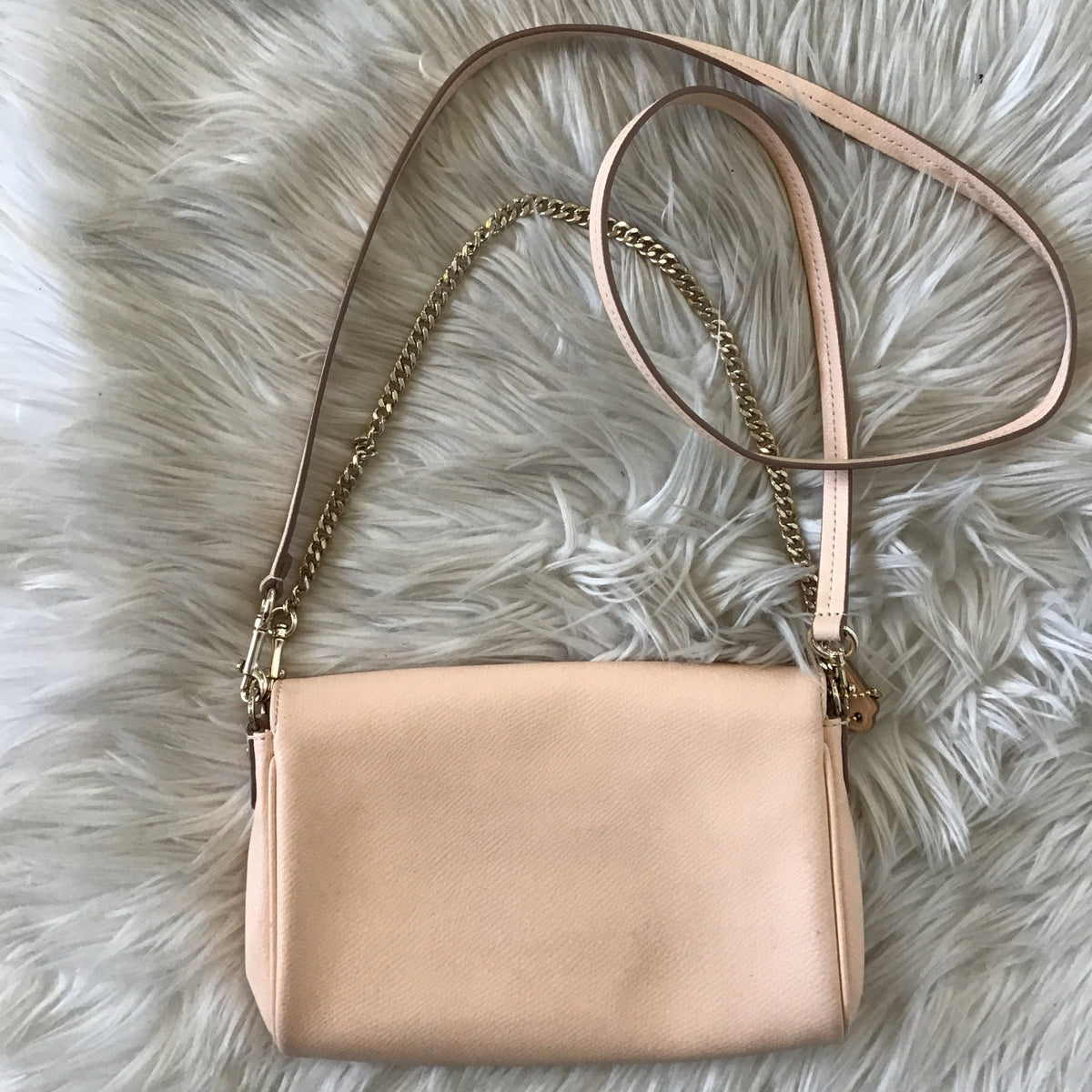 COACH Apricot Leather Turnlock Crossbody/Shoulder Bag – Style Exchange  Boutique PGH