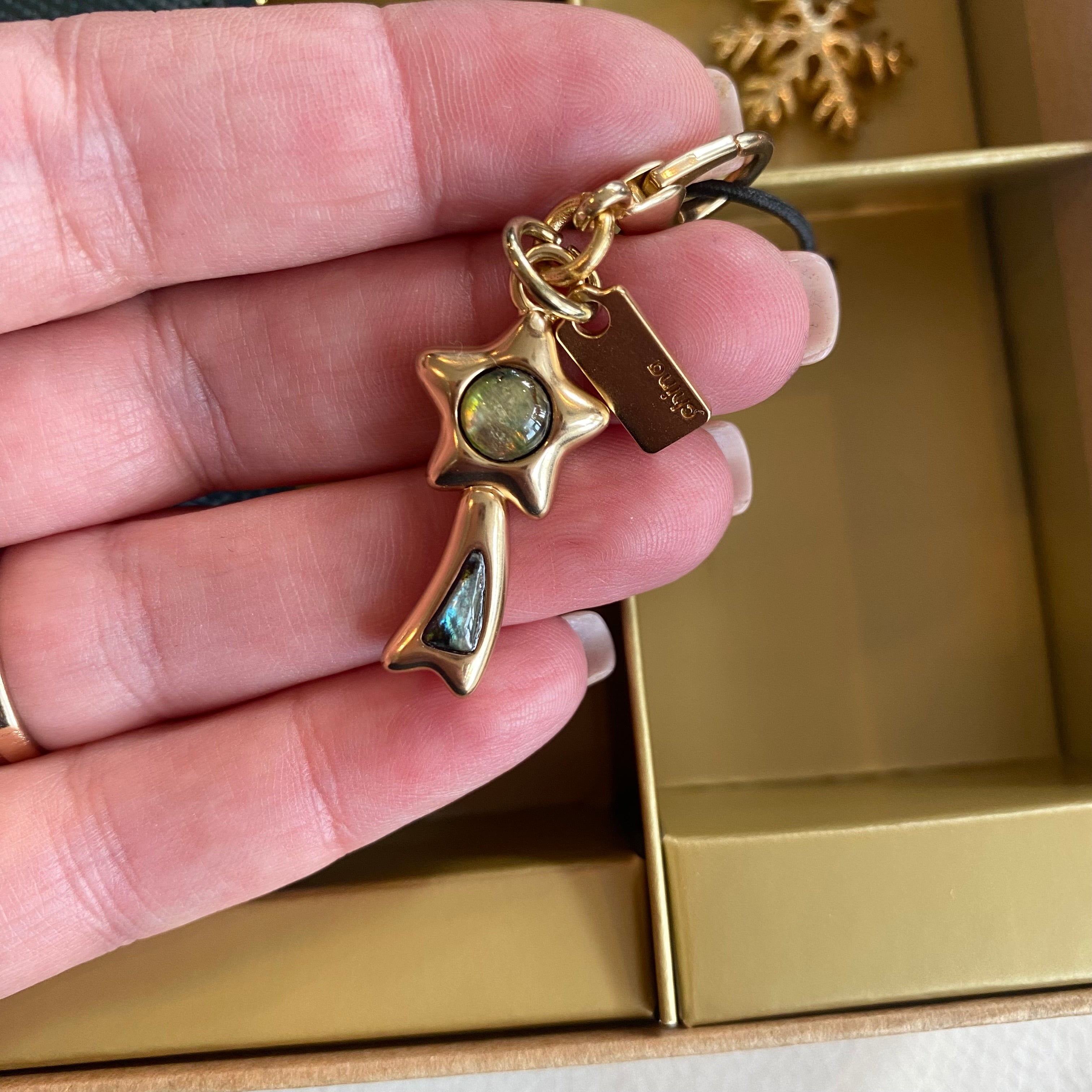 COACH Crossgrain Leather Boxed Corner Zip Wristlet C6878