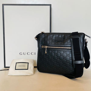 GUCCI Guccissima Signature Small
Messenger Bag Black