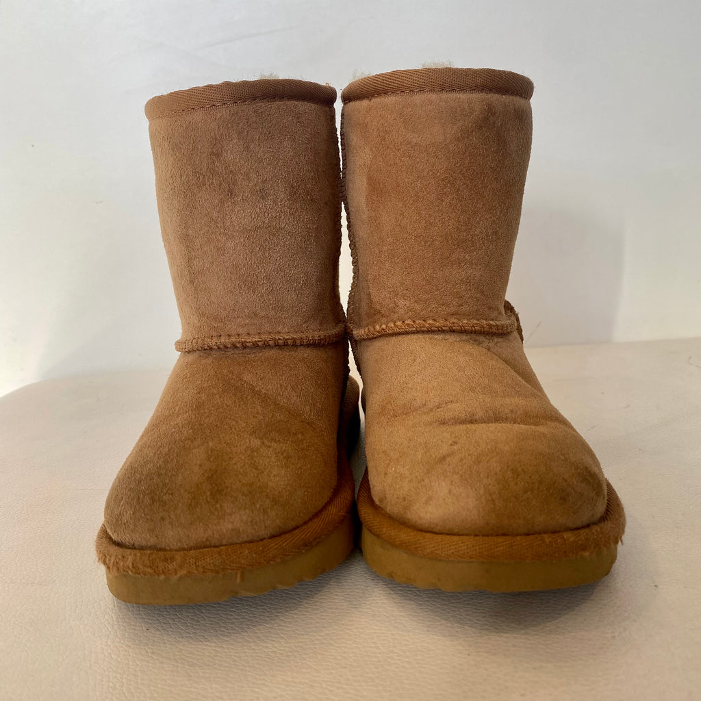 Little girl size 11 uggs best sale