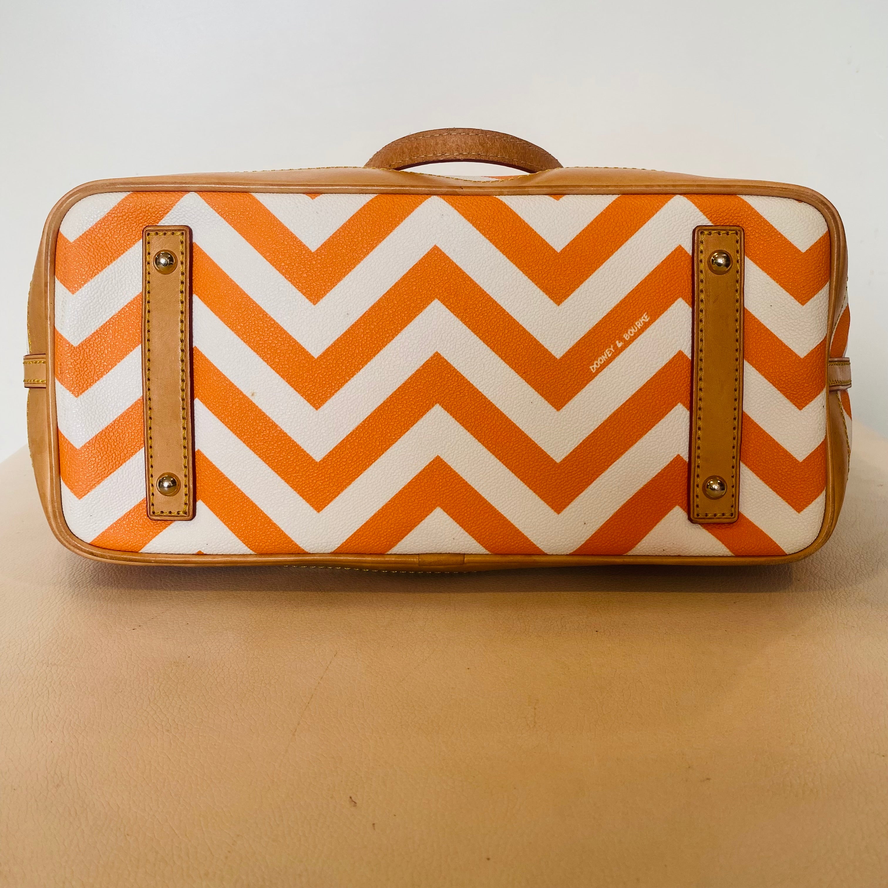 Dooney Bourke Chevron Orange White Canvas sale Coated Leather Shopper Tote & Reg Pape