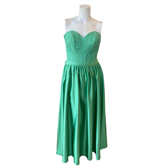 BOUTIQUE Long Strapless Gown Green Size 14 NWT