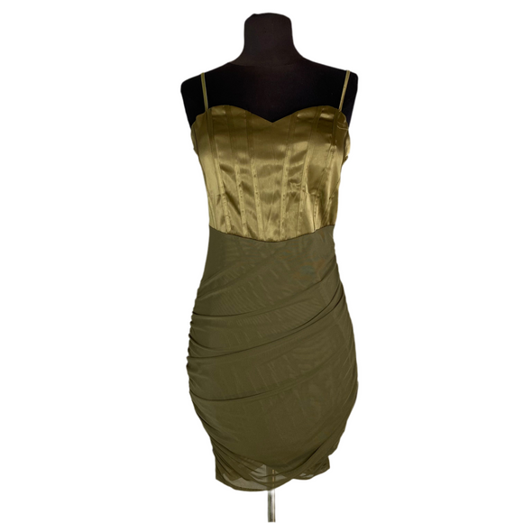 BOUTIQUE Short Fitted Green Cocktail DressSize Large NWT