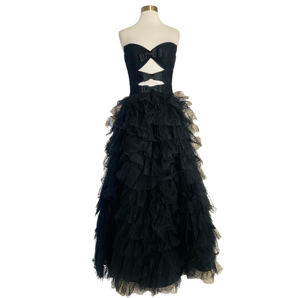 SHERRI HILL Style 56036 Long Full Tulle Gown Black Size 4