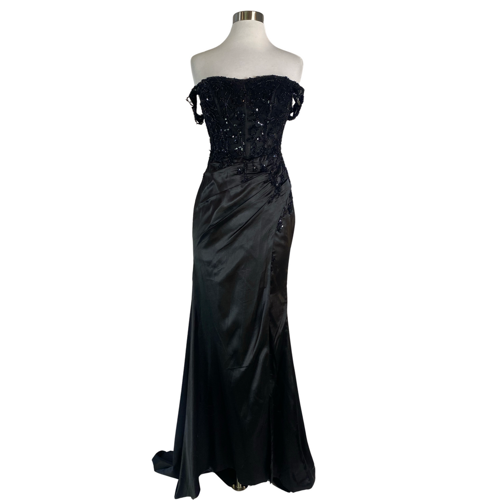 BOUTIQUE Long Gown Off The Shoulder Black Size 2/4 NWT