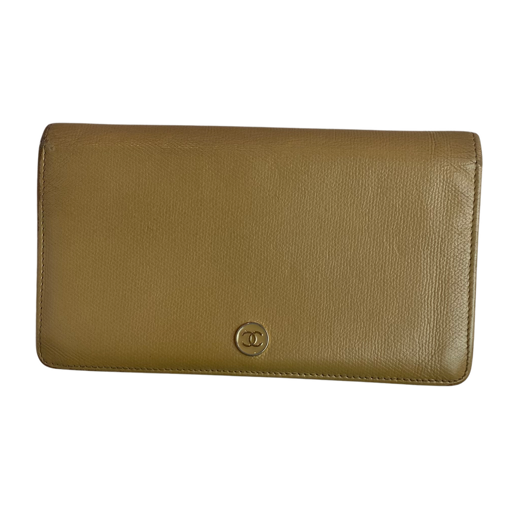 CHANEL Beige Leather Wallet