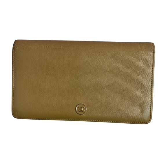 CHANEL Beige Leather Wallet