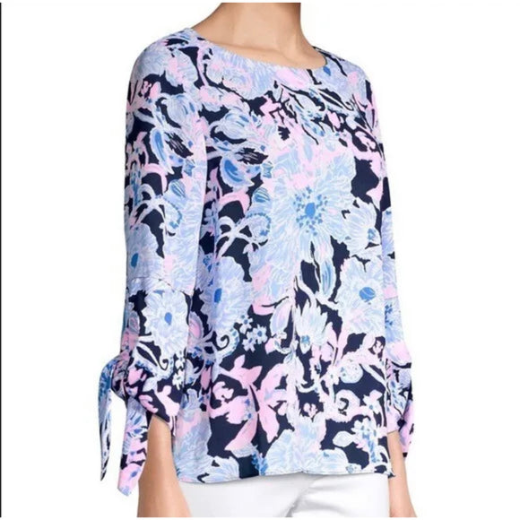 Lilly Pulitzer Langston Top in Bright Navy Amore Please Size Medium