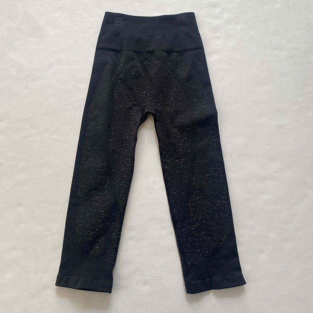 LULULEMON Cropped Heavy Weight Leggings Black Size 4 – Style Exchange  Boutique PGH