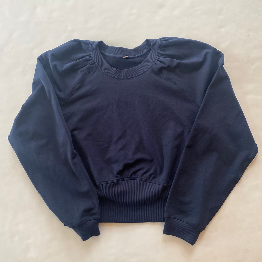 LULULEMON Softstreme Over-Sized Cropped Crew Sweatshirt Night Sea Size –  Style Exchange Boutique PGH