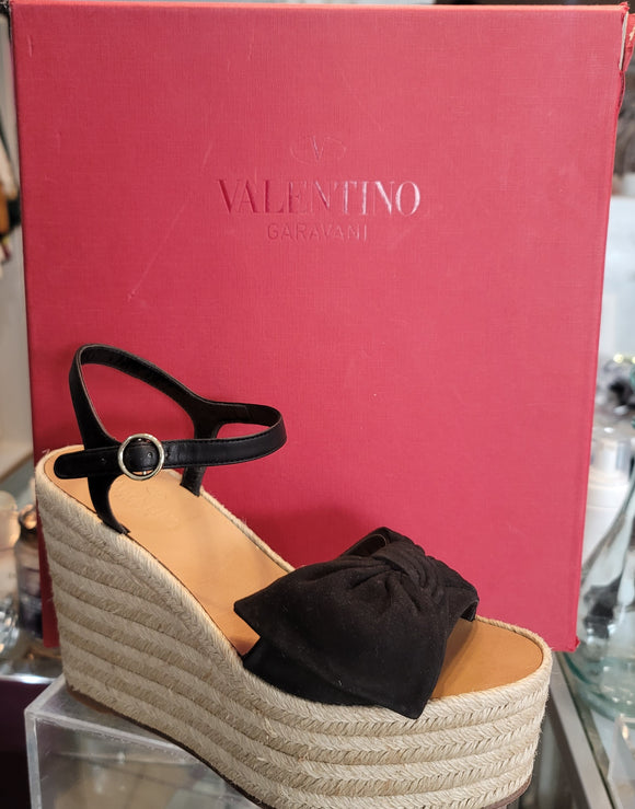 VALENTINO GARAVANI Black Leather Sandals Size 38 (8) NWB