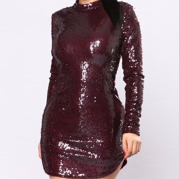 BOUTIQUE Burgundy Exposed Back Short Sequin Dress Size S NWT