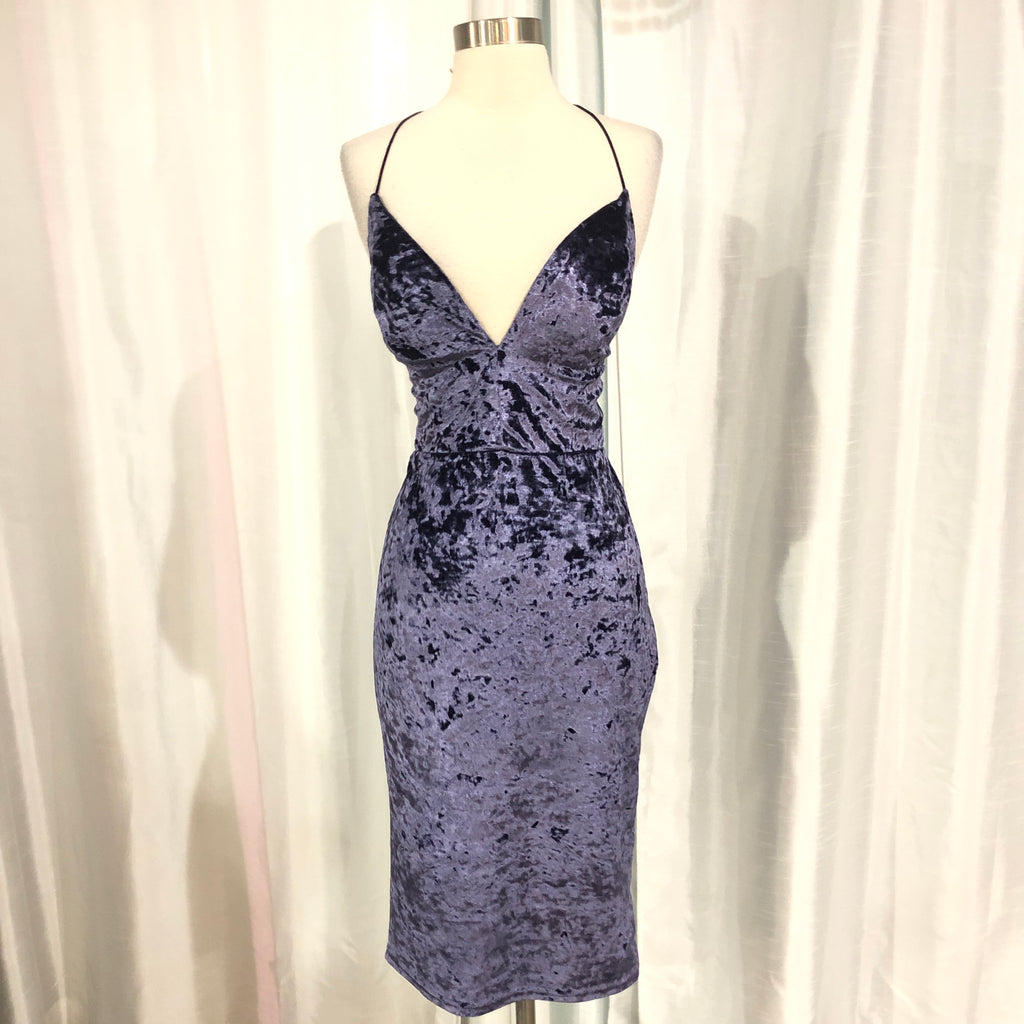 BOUTIQUE Short Purple Velvet Form Fitting Gown Size L