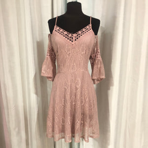 BOUTIQUE Short Blush Lace Gown Size 15