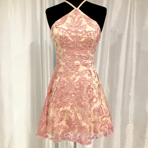 BOUTIQUE Short Cream & Pink Gown Size 3