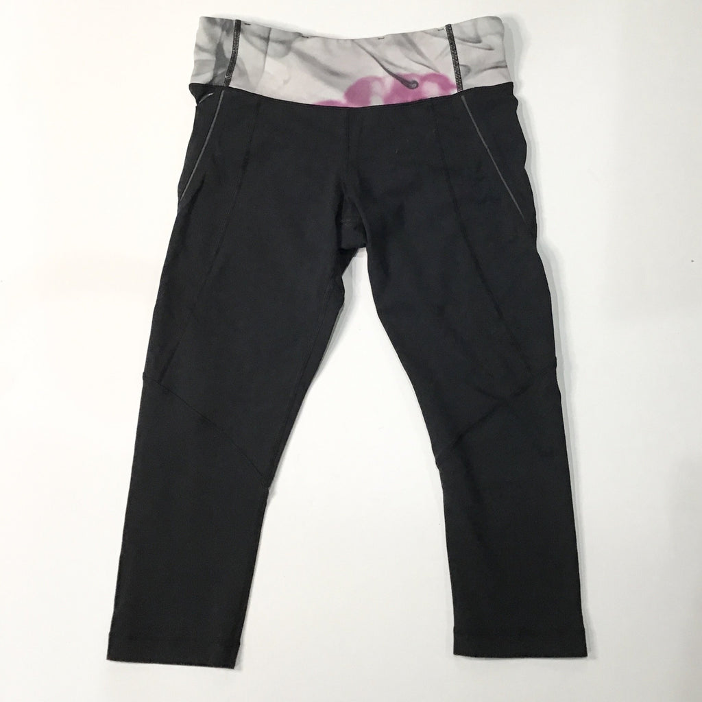 LULULEMON Black Capri Cropped Leggings Size 6 – Style Exchange