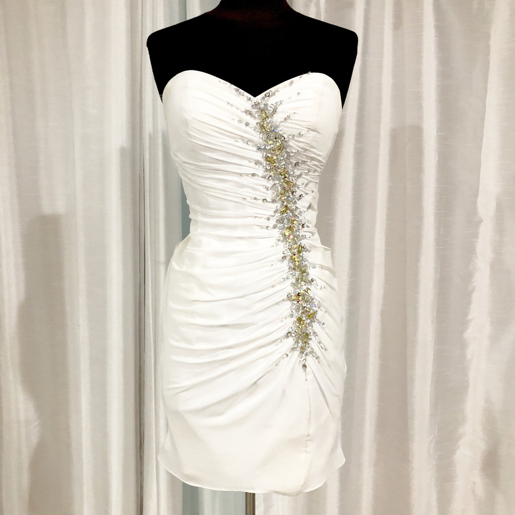 TONY BOWLS Short White Form Fitting Gown Style Exchange Boutique PGH TONY BOWLS Short White Form Fitting Gown Style Exchange Boutique PGH
