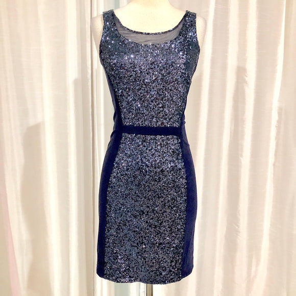 BOUTIQUE Short Navy Form Fitting Gown Size 4