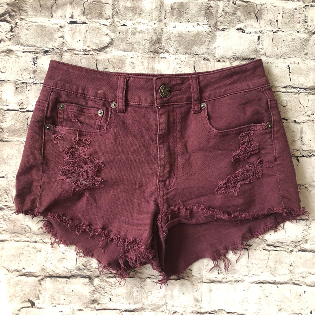 AMERICAN EAGLE Maroon Distressed Stretch Jean Shorts Size 4 – Style  Exchange Boutique PGH