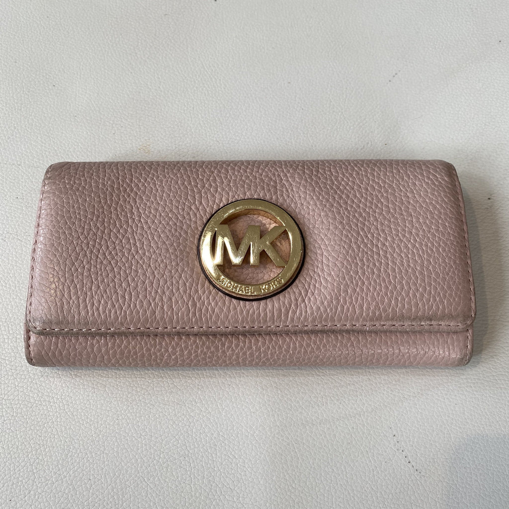 small pink michael kors wallet
