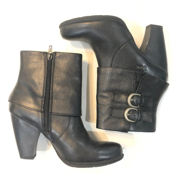 B.O.C Black Pebbled Leather Heeled Booties Size 7.5