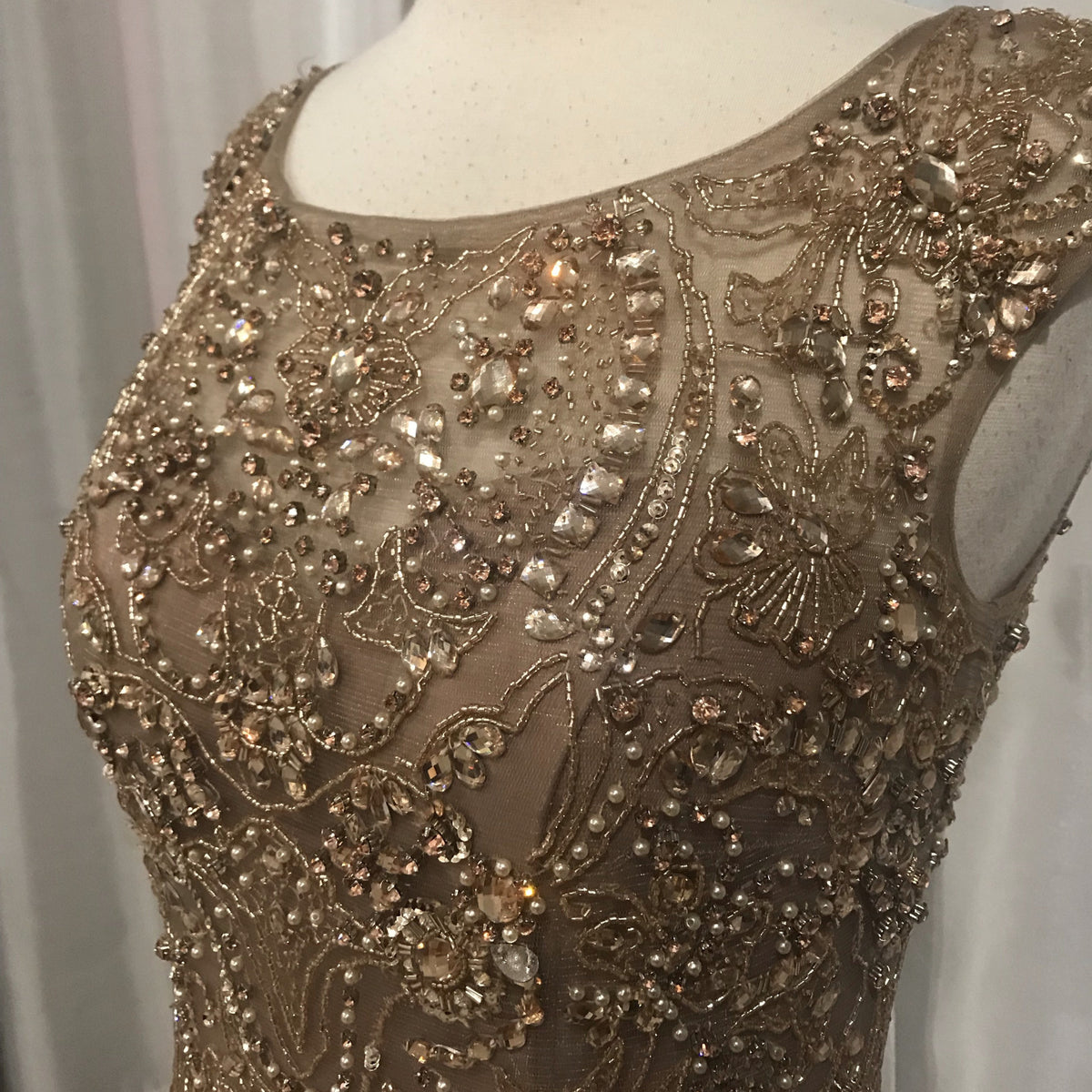 SHERRI HILL Gold Embellished Long Gown Size 6 – Style Exchange Boutique PGH