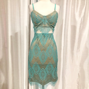 LULU’S Star Of The Stage Sea Green Lace Two Piece Dress Size M