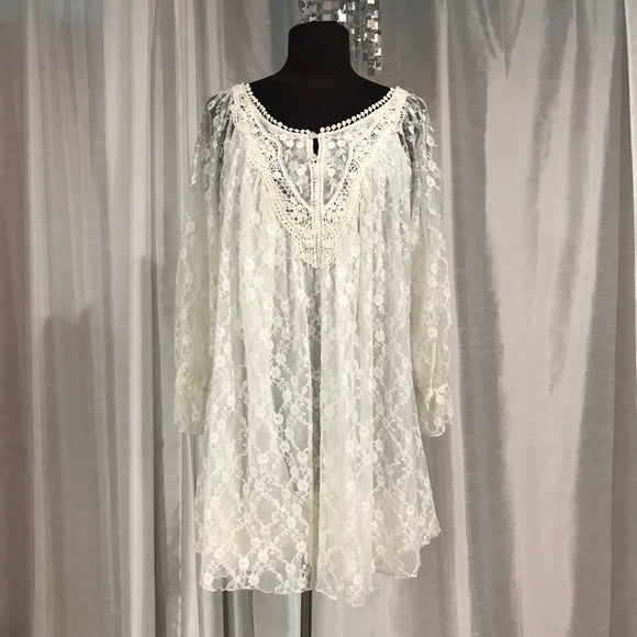 BOUTIQUE White Boho Dress Size Medium